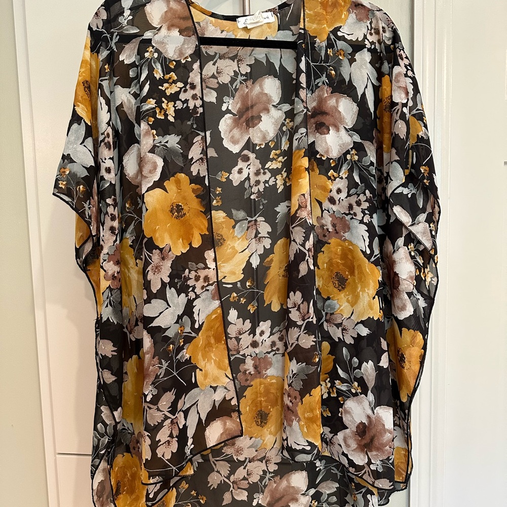Emory Park Yellow and Black Open Sheer Shrug